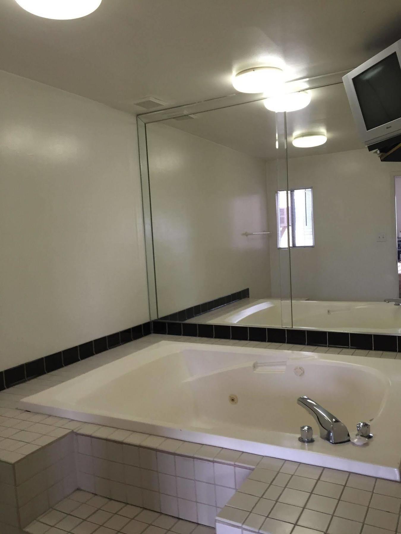 Lax Suites El Segundo Bagian luar foto